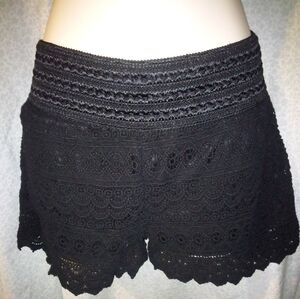 Rewind Black Lace Shorts Size M